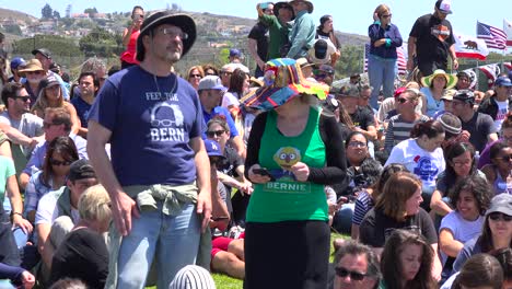 Attendees-at-a-Bernie-Sanders-rally-dance-with-the-crowd