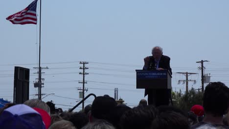 Bernie-Sanders-speaks-in-front-of-a-huge-crowd-at-a-political-rally-about-the-reality-of-global-warming