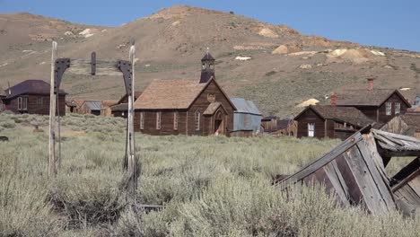 Wide-establishing-shot-of-the-old-California-ghost-town-of-Bodie