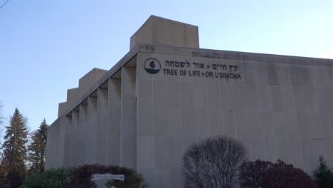 2018---Denkmal-Für-Die-Opfer-Der-Rassistischen-Hassverbrechen-Massenerschießung-Der-Baum-Des-Lebens-Synagoge-In-Pittsburgh-Pennsylvania-6-Pen