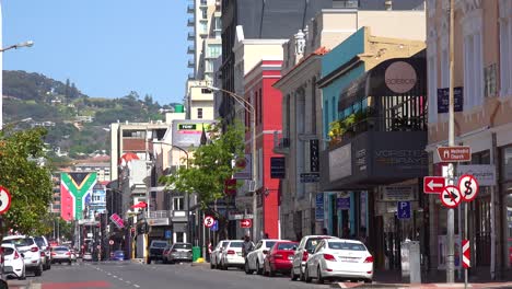 Establishing-shot-of-the-downtown-area-of-Cape-Town-South-Africa-with-colonial-buildings-and-traffic-1