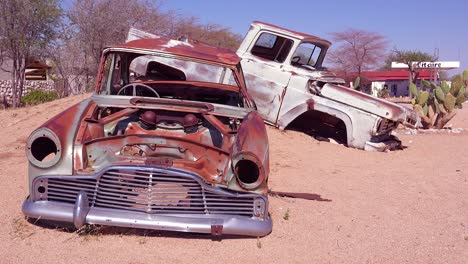 The-tiny-town-of-Solitaire-Namibia-offers-a-gas-station-and-a-small-oasis-surrounded-by-abandoned-cars-4