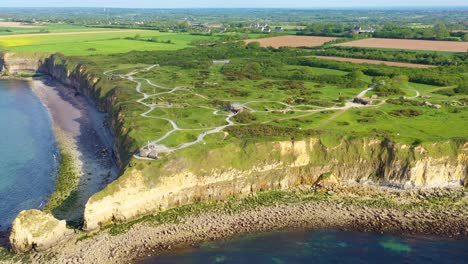 Vista-Aérea-over-Pointe-Du-Hoc-Normady-France-D-Day-site-pockmarked-with-bomb-craters