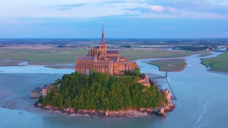 Beautiful-aerial-shot-of-Mont-Saint-Michel-in-Normandy-France-in-sunset-light-2