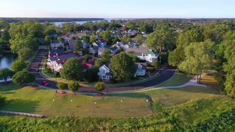 Aerial-over-generic-upscale-neighborhood-with-houses-and-duplexes-in-a-suburban-region-of-Memphis-Tennessee-Mud-Island-3
