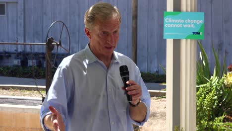 2019---American-Presidential-candidate-Tom-Steyer-speaks-to-a-small-gathering-or-group-of-voters-and-supporters-in-Ventura-California-7