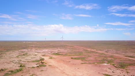 Toma-Aérea-Drone-De-Molinos-De-Viento-De-Energía-Eólica-En-El-Desierto-Interior-De-Coober-Pedy-Australia