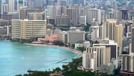 Waikiki-Beach-Und-Hotels-In-Honolulu-Hawaii-1