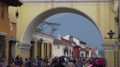 Busy-and-crowded-streets-of-Antigua-Guatemala