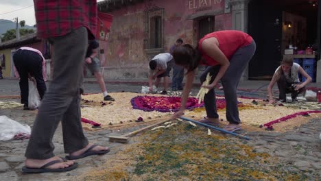 Guatemalans-in-Antigua-lay-flower-mats-down-in-anticipation-of-Easter-parades-and-processions