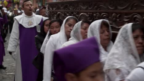 Women-carry-giant-coffins-in-a-colorful-Christian-Easter-celebration-in-Antigua-Guatemala-2