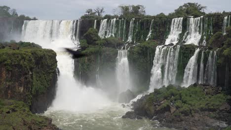 Stunning-view-of-roaring-waterfalls-at-Iguazu-NP-6