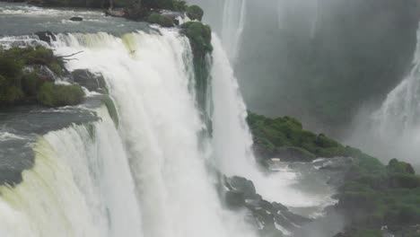 Salto-San-Floriano-Iguacu-Falls-Brazil-6