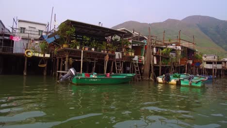 Establishing-shot-from-TiaO-fishing-village-in-Hong-Kong-China