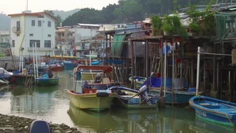 Establishing-shot-from-TiaO-fishing-village-in-Hong-Kong-China-3