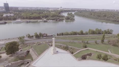 Aerial-of-Pobednik-The-Victor-Statue-monument-at-the-confluence-of-the-Danube-and-Sava-rivers-in-Belgrade-Serbia