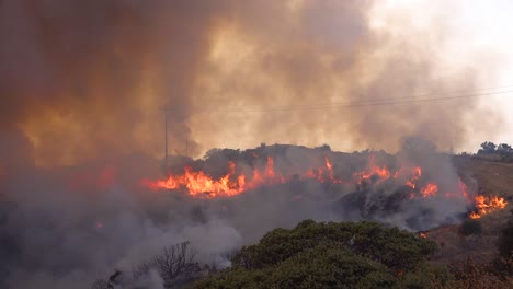 A-Vast-And-Fast-Moving-Wildifre-Burns-As-A-Huge-Brush-Fire-On-The-Hillsides-Of-Southern-California-During-The-Cave-Fire-In-Santa-Barbara-3