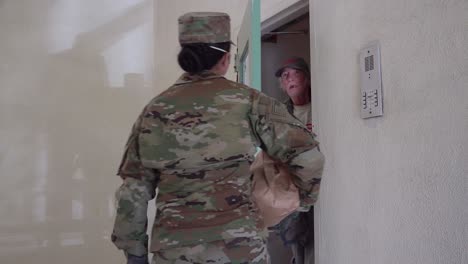 Us-Army-Soldiers-Distribute-Food-In-Santa-Barbara-California-During-The-Covid19-Corona-Virus-Outbreak-Emergency-Pandemic-Outbreak-Food-Shortage-1