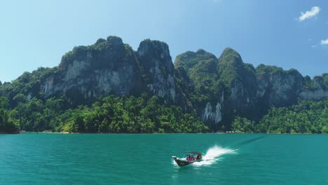 Tourists-Ride-A-Motorboat-Away-From-Khao-Sok-National-Park-In-Surat-Thani-Thailand