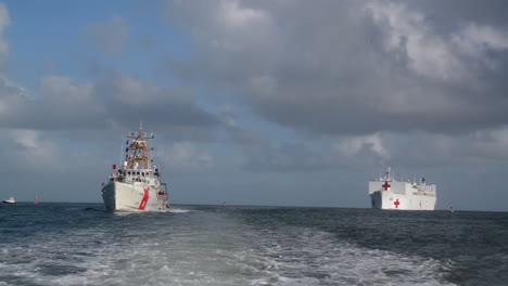 La-Cruz-Roja-De-La-Armada-De-EE.-UU.-Se-Dirige-A-Puerto-Rico-Durante-El-Huracán-María