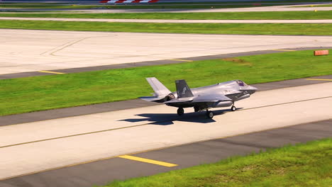 F35B-Lightning-Ii-Aircraft-Prepare-To-Take-Off-From-A-Runway-In-Japan-In-Response-To-A-North-Korea-Missile-Launch-1