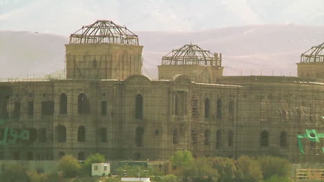 Gerüste-Auf-Dem-Darul-Aman-Palace-Im-Wiederaufbau-Sind-Zu-Sehen