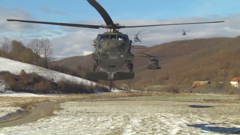 Helicopters-Drop-American-And-Polish-Paratroopers-In-Kosovo-As-Part-Of-A-Joint-Air-Assault-Exercise