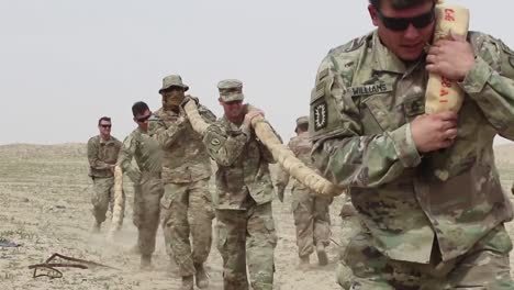 US-Marines-Haben-Einen-Code-H-Abriss-In-Der-Wüste-2010er-Jahre-Eingerichtet