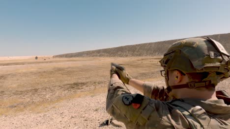 US-Soldaten-2.-Infanteriedivision-Und-Militärische-Gebrauchshunde-Führen-Eine-Team-Livefire-Übung-Auf-Dem-Luftwaffenstützpunkt-Al-Asad-Im-Irak-5-Durch