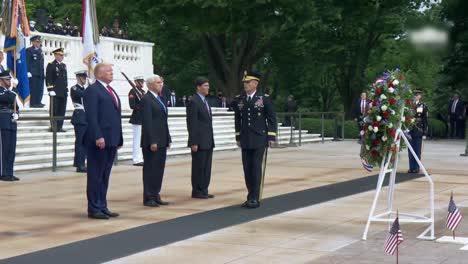 Präsident-Trump-Vizepräsident-Pencedefense-Sekretär-Esper-Memorial-Day-Zeremonie-Auf-Dem-Arlington-National-Cemetery-1