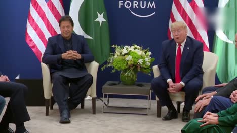 El-Presidente-Estadounidense,-Donald-Trump,-Y-El-Primer-Ministro-Paquistaní,-Imran-Khan,-Durante-La-Conferencia-De-Prensa-2-Del-Foro-Económico-Mundial