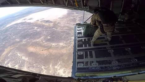 Us-Air-Force-82Nd-Erqs-Pararescuemen-High-Altitude-Low-Opening-(Halo)-Jump-Training-Over-East-Africa-3