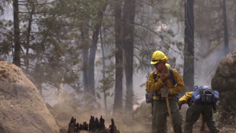 Slow-Motion-Us-Marines-Fight-Creek-Fire-An-Inferno-Of-Flames-And-Raging-Wildfires-In-the-Sierra-National-Forest-3
