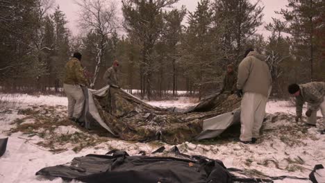 Us-Army-And-Marines-Use-Snowshoes-Ahkio-Sleds-And-Winter-Survival-Gear-Fort-Mccoy-Coldweather-Course-Wi-8