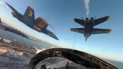 Cockpit-View-Us-Navy-Blue-Angels-Final-Flight-F/A18-A/B/C/D-Legacy-Hornets-Over-Beach-At-Pensacola-Florida
