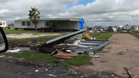 Schäden-Und-Zerstörungen-An-Häusern-Und-Wohnvierteln-Durch-Hurrikan-Laura-In-Der-Gemeinde-Calcasieu-Louisiana-2