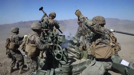 Us-Marines-Direct-Fire-Drill-With-M777-Howitzer-Marine-Corps-Combat-Readiness-Evaluation-Camp-Pendleton-Ca-1