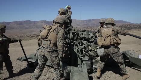 Us-Marines-Direct-Fire-Drill-With-M777-Howitzer-Marine-Corps-Combat-Readiness-Evaluation-Camp-Pendleton-Ca-4