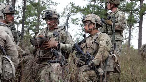 Us-Army-Infantrymen-With-the-25th-Infantry-Division-Conduct-Ground-Assault-Live-Fire-Exercises-At-Fort-Polk-La