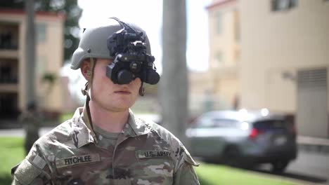 Waffenqualifizierung-Von-US-Armeesoldaten-Mit-Nachtsichtbrillen-Und-Wärmesensor-Scantechnologie