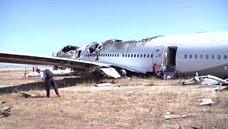 Footage-Of-The-2013-Asiana-Air-Crash-Disaster-In-San-Francisco-Ca-3