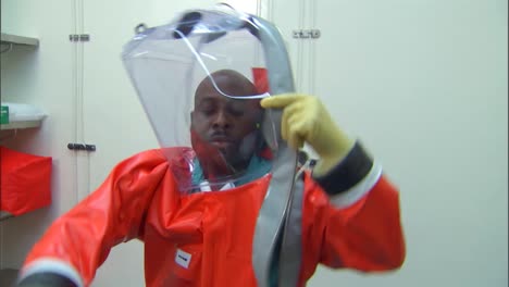 Cdc-Center-For-Disease-Control-Scientists-Wear-Biohazard-Suits-To-Study-Deadly-Viruses-In-A-Lab-9