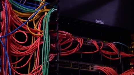 Cable-And-Wiring-Links-Servers-In-A-Huge-Data-Center-2