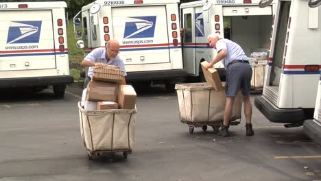 Mail-Is-Prepared-For-Delivery-And-Taken-To-Trucks-At-A-Modern-Post-Office-Sorting-Facility-1