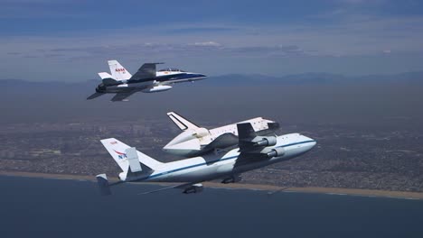 The-Final-Voyage-Of-Space-Shuttle-Enterprise-Flying-Over-Pacific-Coast-5