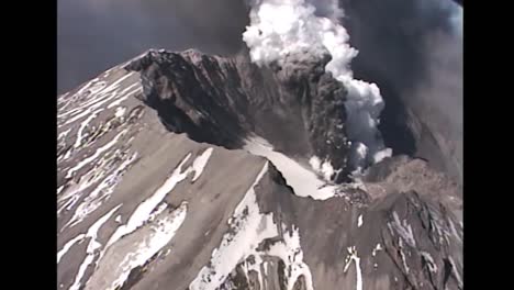 Aerials-Over-The-Mt-St-Helens-Eruption-In-2004