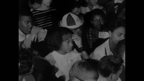Negros-Y-Blancos-Cantan-Juntos-Defendiendo-El-Movimiento-De-Derechos-Civiles-En-1963