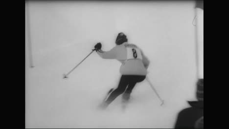 Frankreich-Erhält-Gold-Und-Silber-Im-Damenskilauf-Sogar-Bei-Den-Olympischen-Winterspielen-1964