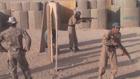 Afghanische-Polizei-Und-Soldaten-Werden-Von-Der-Us-armee-In-Taktiken-Unterrichtet-1