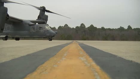 The-Osprey-Cv22-Helicopter-Taxis-On-A-Runway
